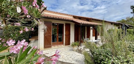 G0238 Strandnahes Ferienhaus in ruhigem Wohnviertel