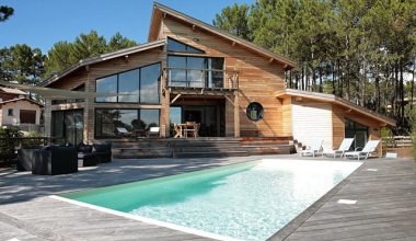 G0236 Modernes Architekten-Haus mit Pool