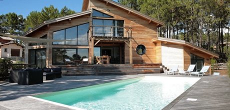 G0236 Modern architect's house with pool and large terrace space, quiet location