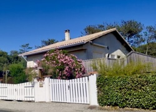 20 maison vue de la rue comp