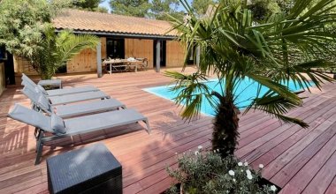 A3692 Ferienhaus mit Pool in den Vallons du Ferret