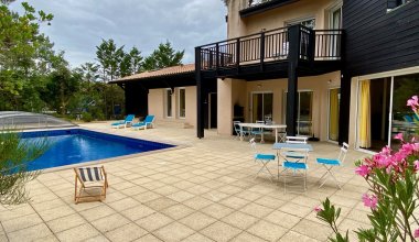 G0272 Schönes Landhaus mit sehr großem Pool -Lacanau Golf